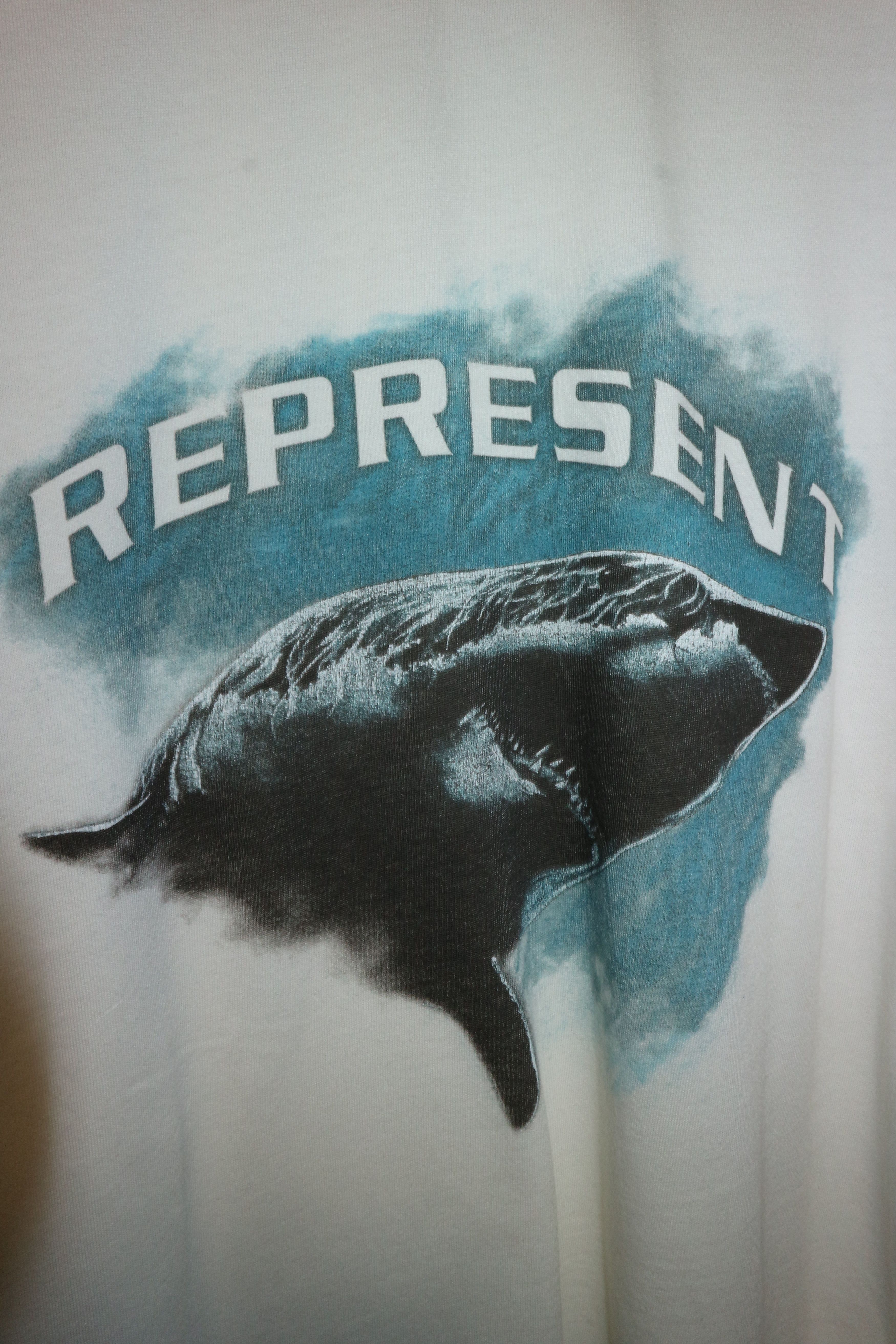 Represent Clo. SHARK PRINT T-SHIRT Size US M / EU 48-50 / 2 - 4 Thumbnail