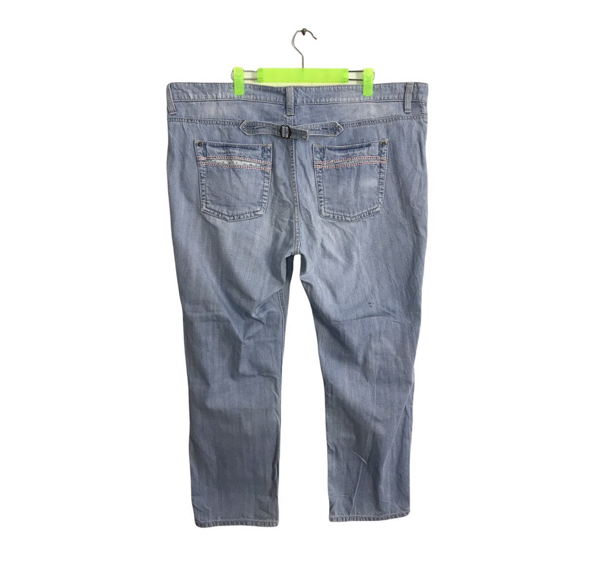 Japanese Brand × Vintage Uniqlo Jeans Light Indigo Straight Cut Style Design Size 42 Size US 40 / EU 56 - 2 Thumbnail