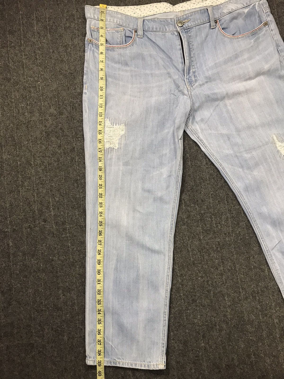 Japanese Brand × Vintage Uniqlo Jeans Light Indigo Straight Cut Style Design Size 42 Size US 40 / EU 56 - 9 Thumbnail