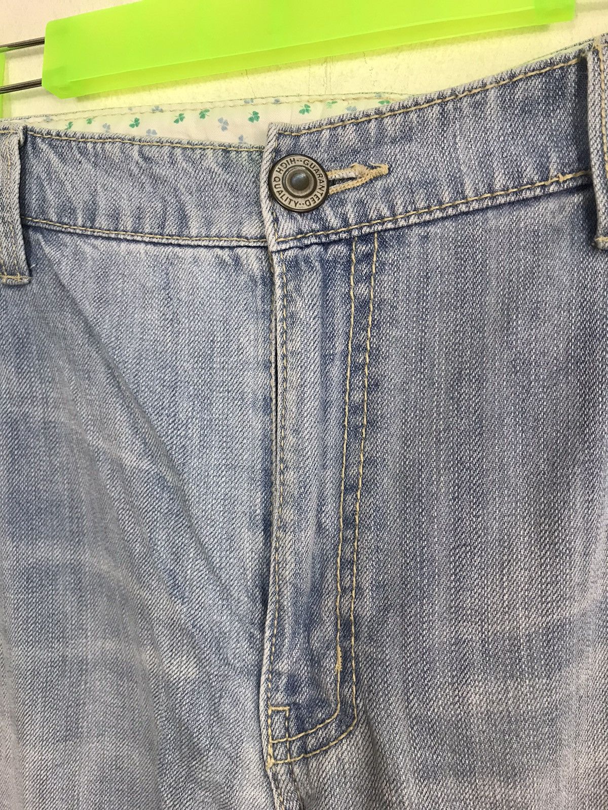 Japanese Brand × Vintage Uniqlo Jeans Light Indigo Straight Cut Style Design Size 42 Size US 40 / EU 56 - 3 Thumbnail