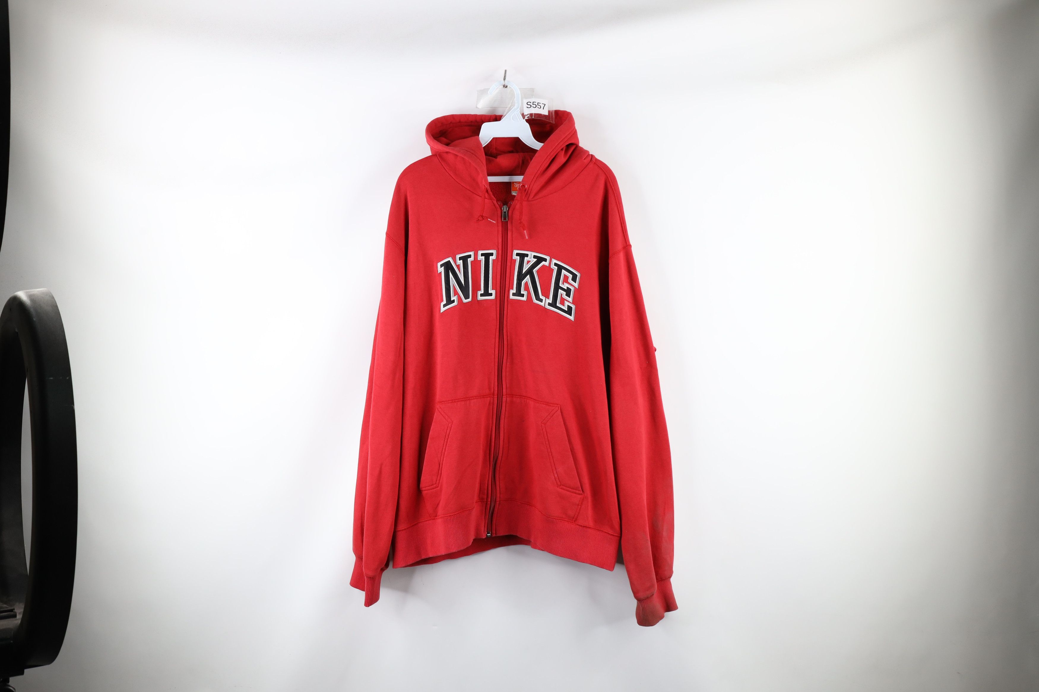 Vintage red nike on sale sweatshirt