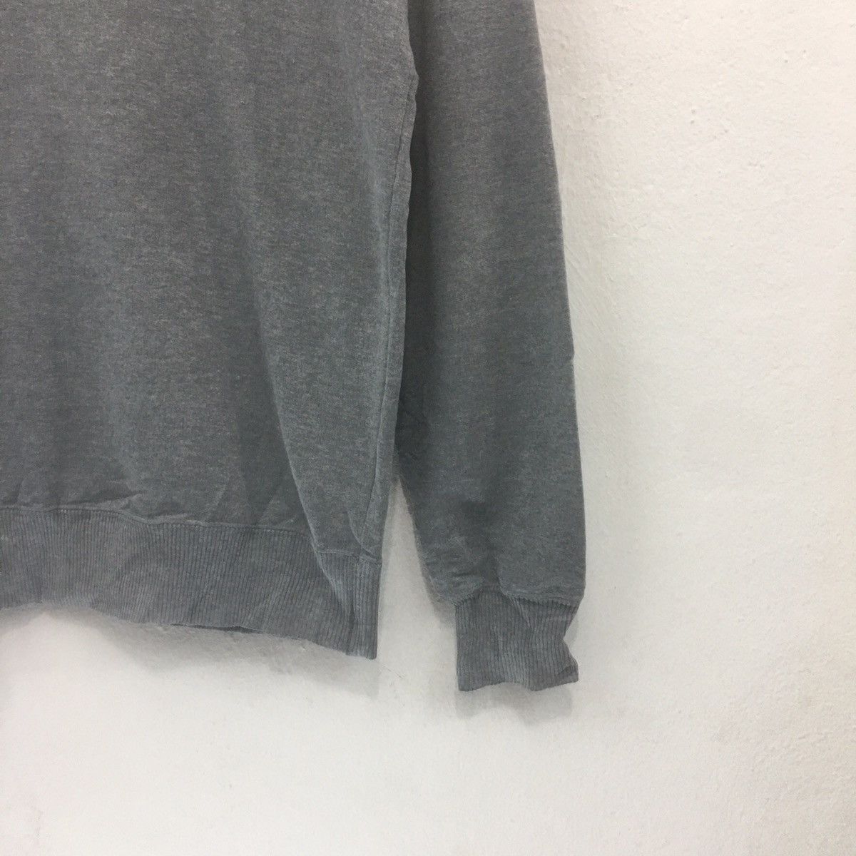 Montbell Vintage Mont-bell Sweatshirt Crewneck Spellout Embroidery Size US M / EU 48-50 / 2 - 3 Thumbnail