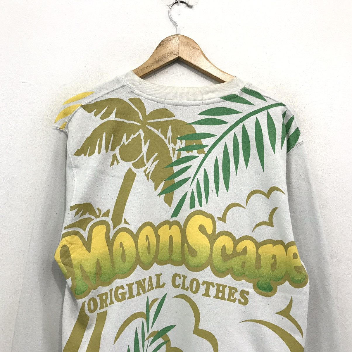 Vintage Moon Scape Sweatshirt CrewNeck Biglogo Spellout Moon Scape Size US M / EU 48-50 / 2 - 5 Thumbnail