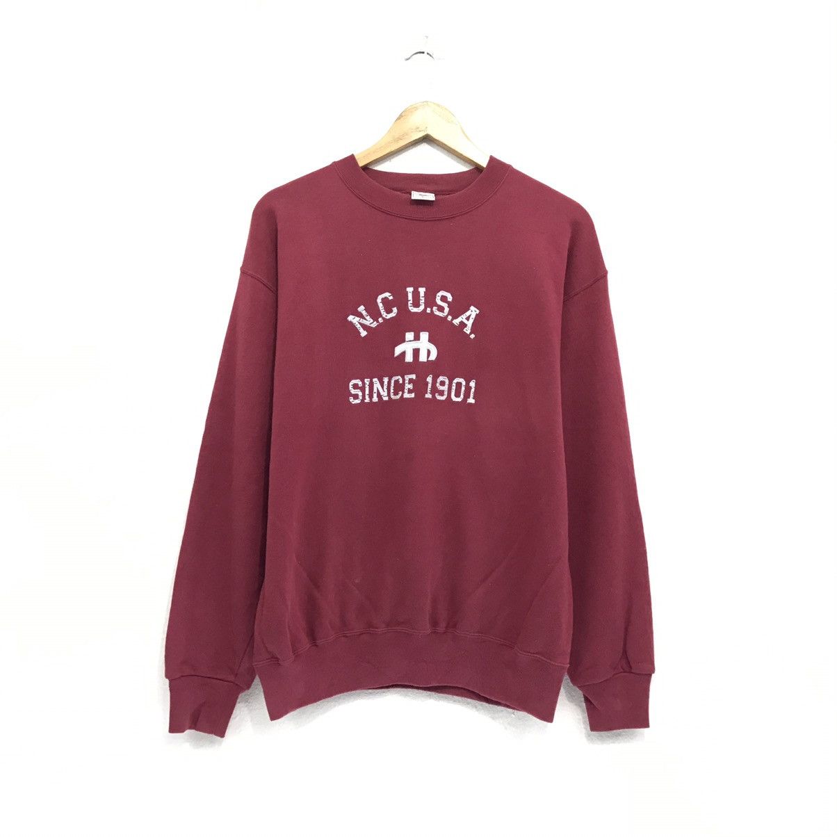 Hanes × Vintage Vintage Hanes Sweatshirt Crewneck Biglogo NC USA Since 1901 Size US M / EU 48-50 / 2 - 1 Thumbnail