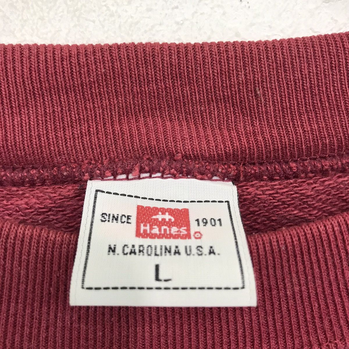 Hanes × Vintage Vintage Hanes Sweatshirt Crewneck Biglogo NC USA Since 1901 Size US M / EU 48-50 / 2 - 6 Thumbnail