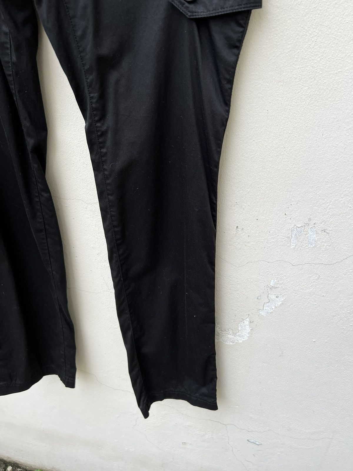 Neil Barrett Neil Barret Stretchable Black Cargo Trouser Pant Size US 32 / EU 48 - 12 Thumbnail