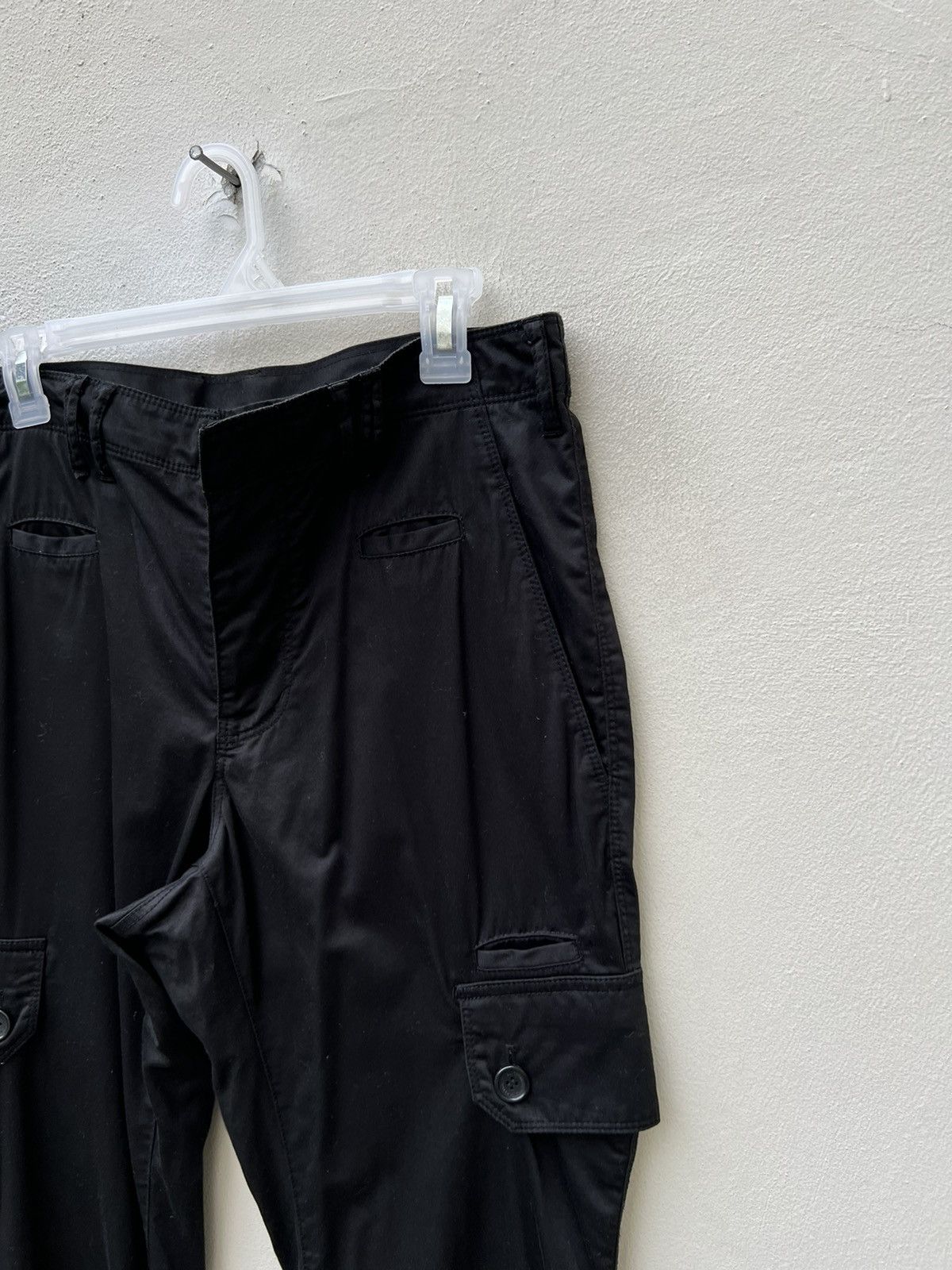 Neil Barrett Neil Barret Stretchable Black Cargo Trouser Pant Size US 32 / EU 48 - 11 Thumbnail