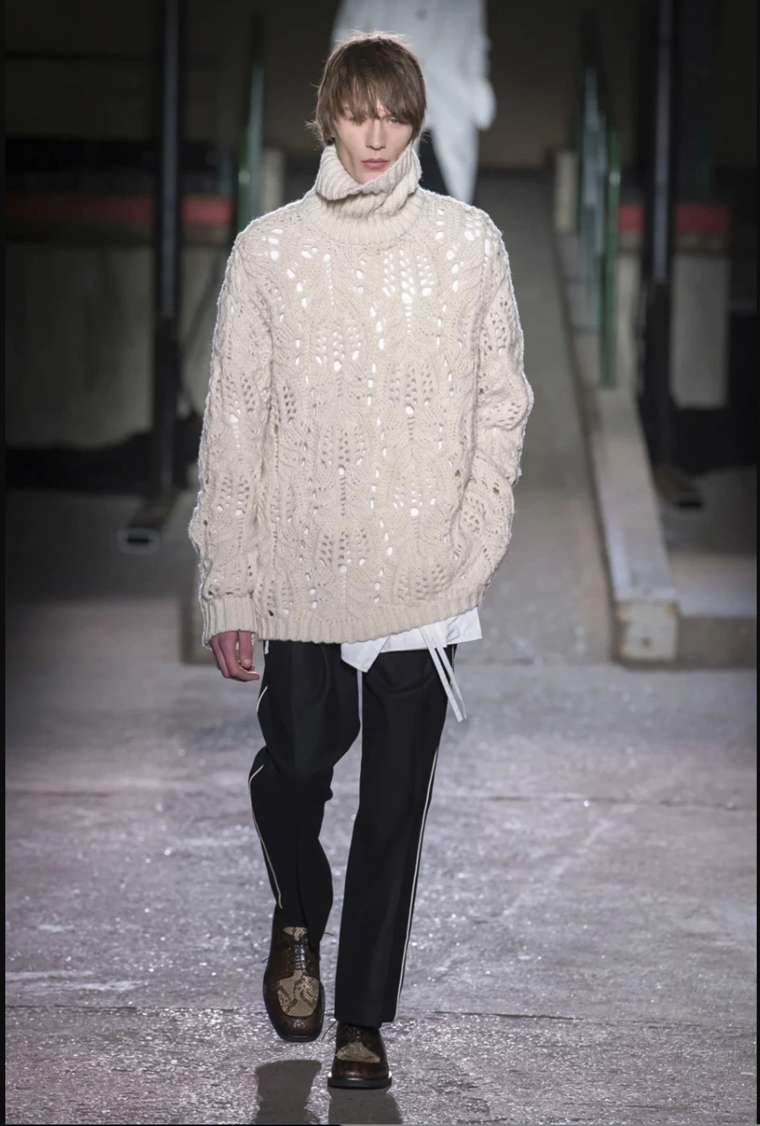 Dries Van Noten Dries van noten mandolin oversized wool sweater vest Size US S / EU 44-46 / 1 - 3 Thumbnail