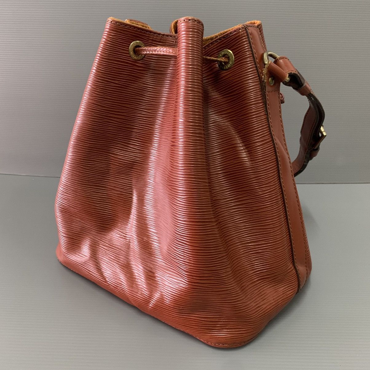 Louis Vuitton Louis Vuitton Epi Leather Petit Noe Size ONE SIZE - 6 Thumbnail