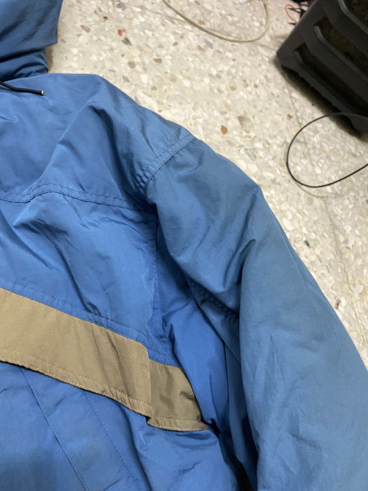 The North Face Vintage The North Face Puffer Jacket Small Logo Design Size US L / EU 52-54 / 3 - 6 Thumbnail
