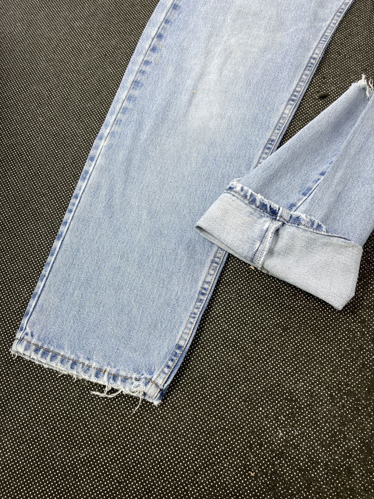 Levi's × Vintage 90s Vintage Distressed Levis 560 Light Wash Jeans - J445 Size US 32 / EU 48 - 6 Thumbnail