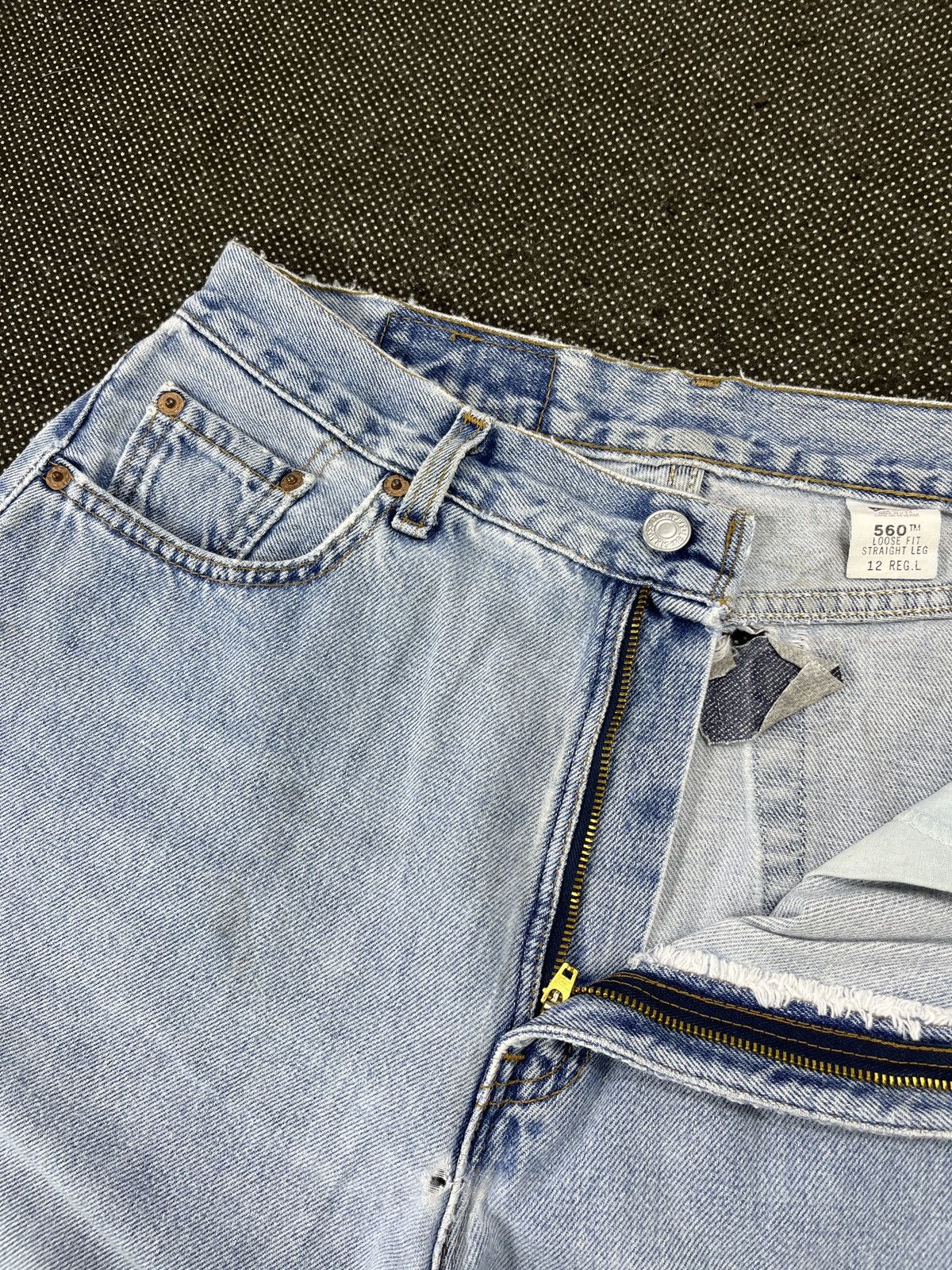 Levi's × Vintage 90s Vintage Distressed Levis 560 Light Wash Jeans - J445 Size US 32 / EU 48 - 7 Thumbnail