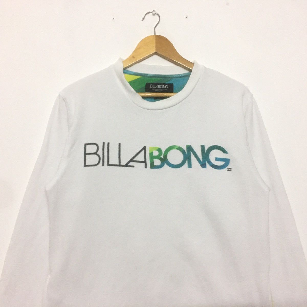 Billabong Vintage Billabong Sweatshirt Crewneck BigLogo Spellout Size US M / EU 48-50 / 2 - 3 Thumbnail