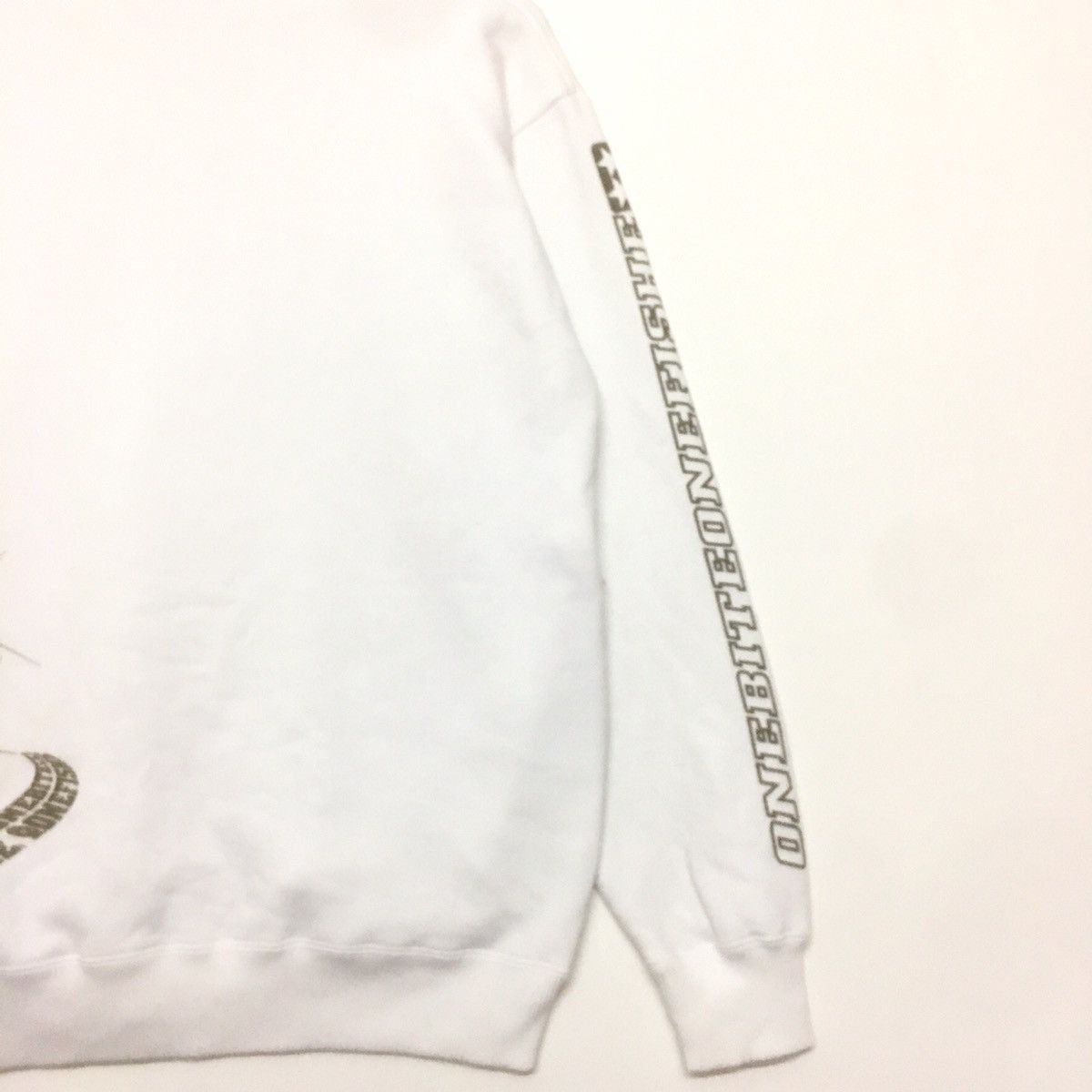 Other Vintage One Bite One Fishe Sweatshirt Crewneck BigLogo Size US M / EU 48-50 / 2 - 9 Thumbnail