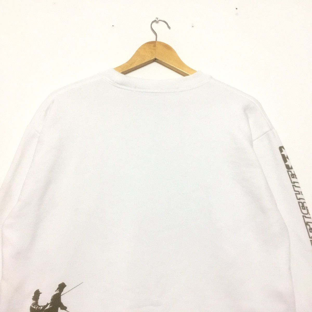 Other Vintage One Bite One Fishe Sweatshirt Crewneck BigLogo Size US M / EU 48-50 / 2 - 4 Thumbnail