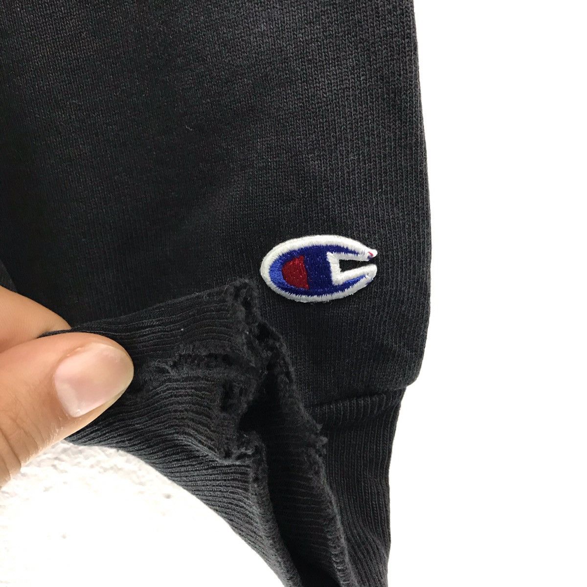 Champion × Vintage Vintage Champion Sweatshirt Embroidered Champion Logo Size US M / EU 48-50 / 2 - 7 Thumbnail
