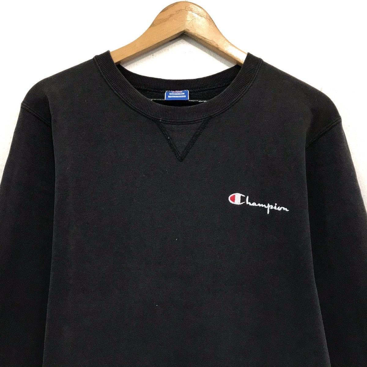 Champion × Vintage Vintage Champion Sweatshirt Embroidered Champion Logo Size US M / EU 48-50 / 2 - 3 Thumbnail