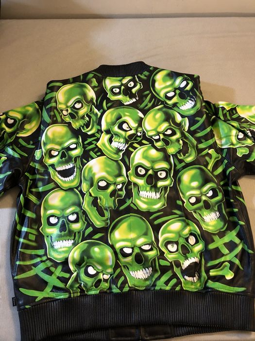 Green skull cheap supreme shirt