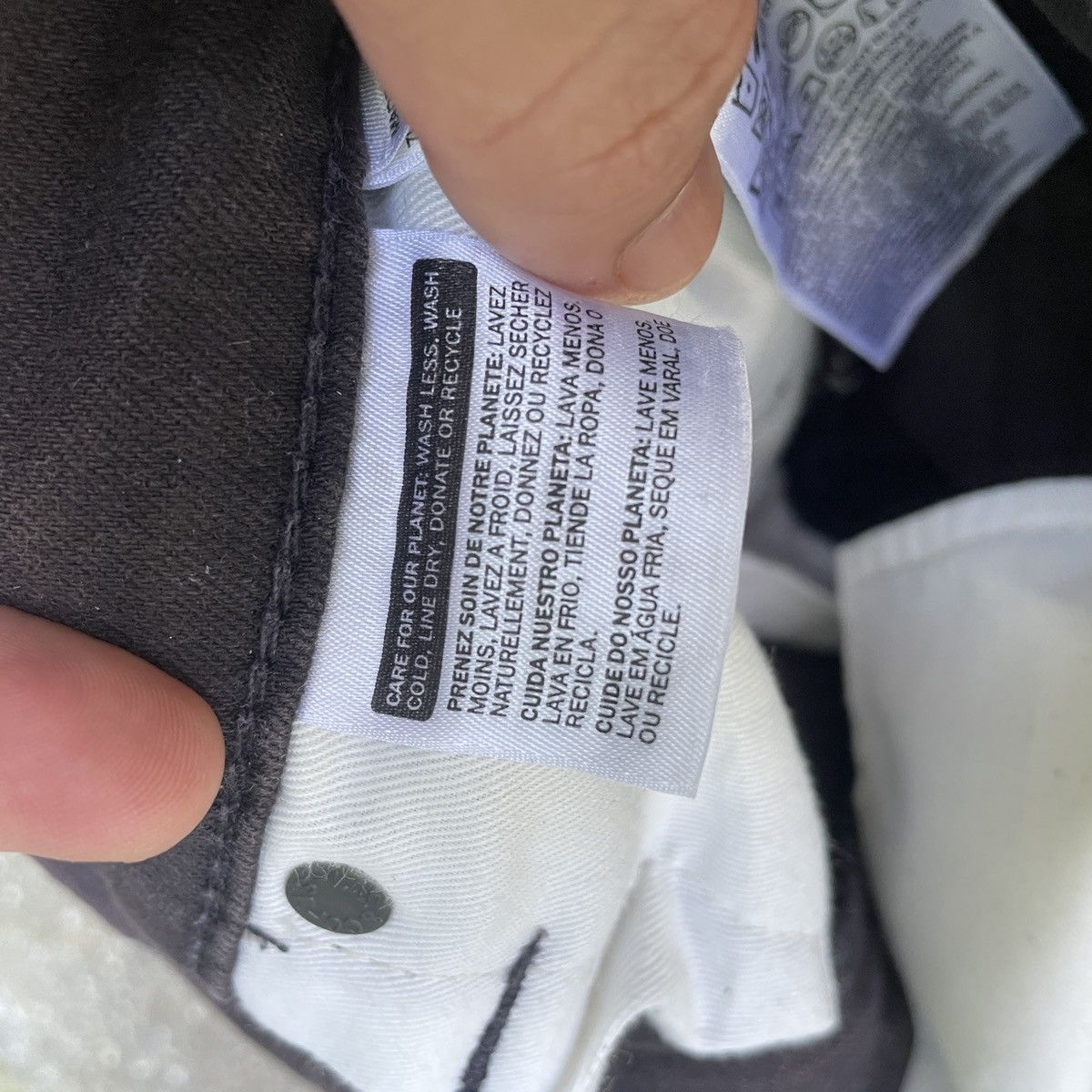 Levi's Vintage Levi’s 502 Five Pocket Black Denim Jeans Pants Size US 31 - 8 Thumbnail