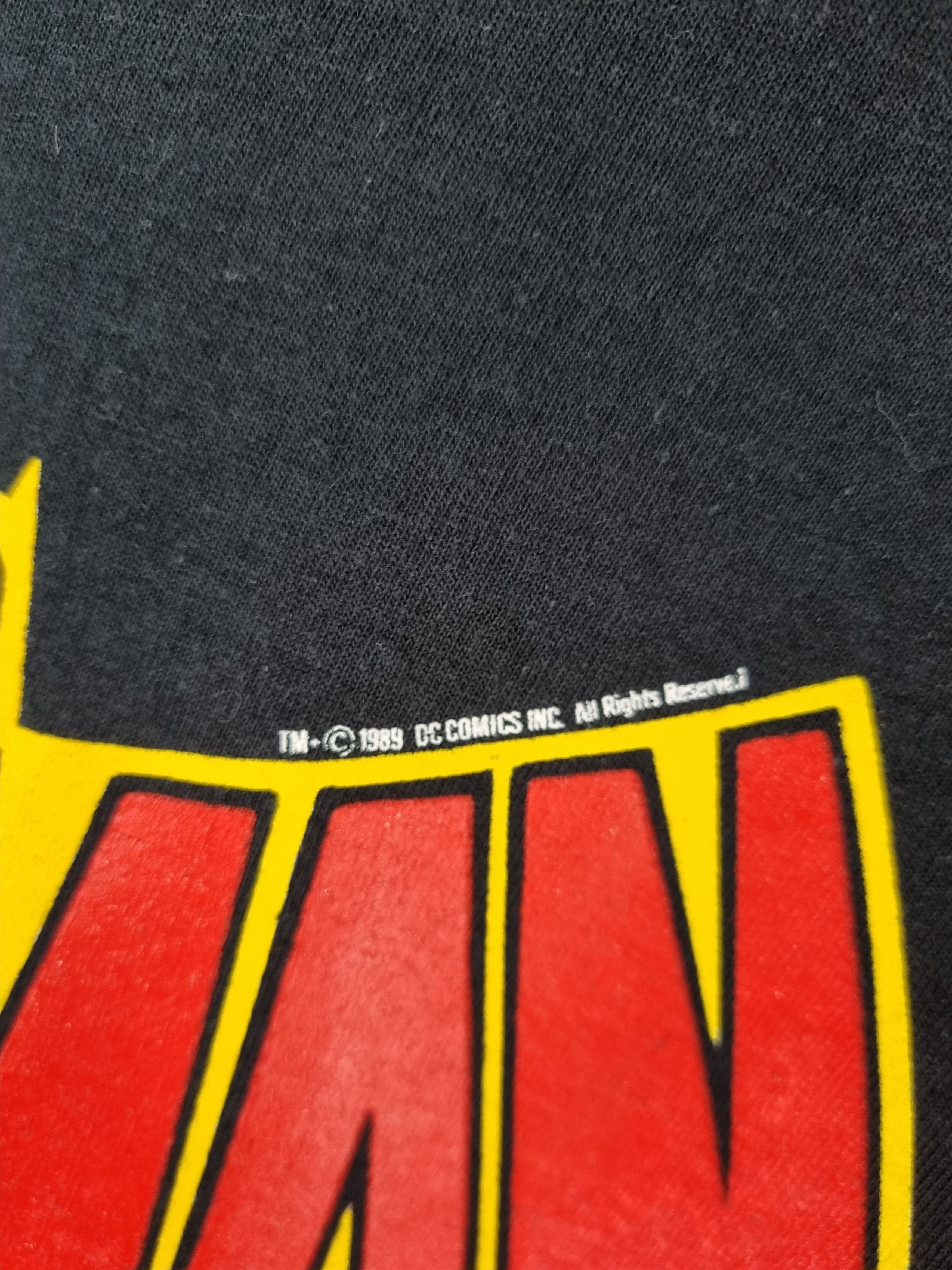 DC Comics × Vintage 1989 single stitch Batman Red Logo death stock tee Size US M / EU 48-50 / 2 - 6 Thumbnail