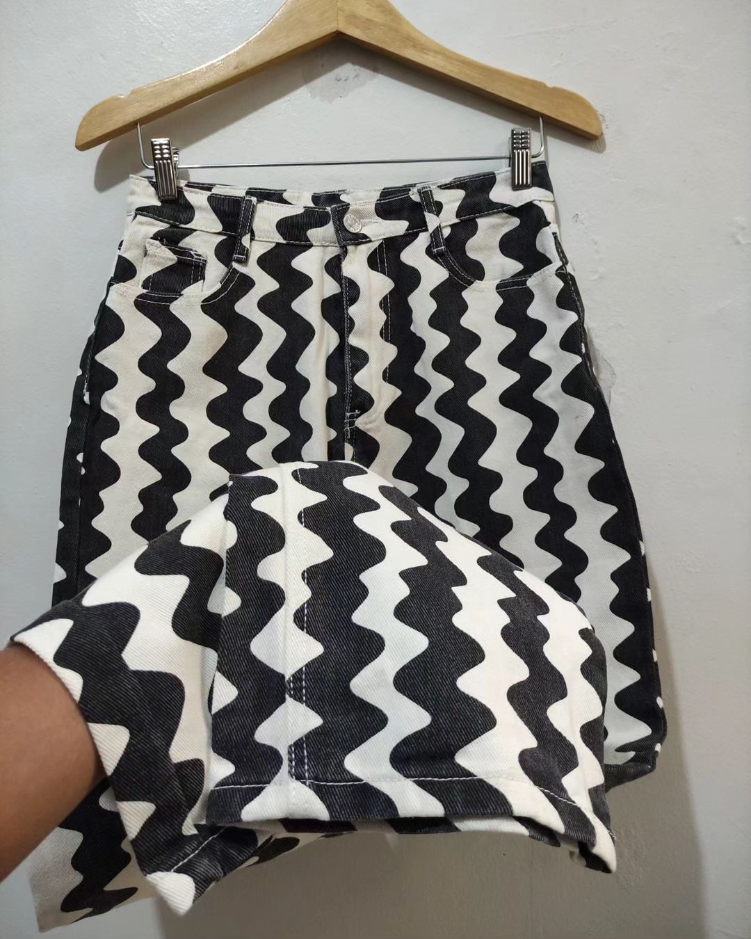 Japanese Brand × Le Grande Bleu (L.G.B.) × Tornado Mart Shein Wavy Line Pattern Pant Size US 29 - 5 Thumbnail