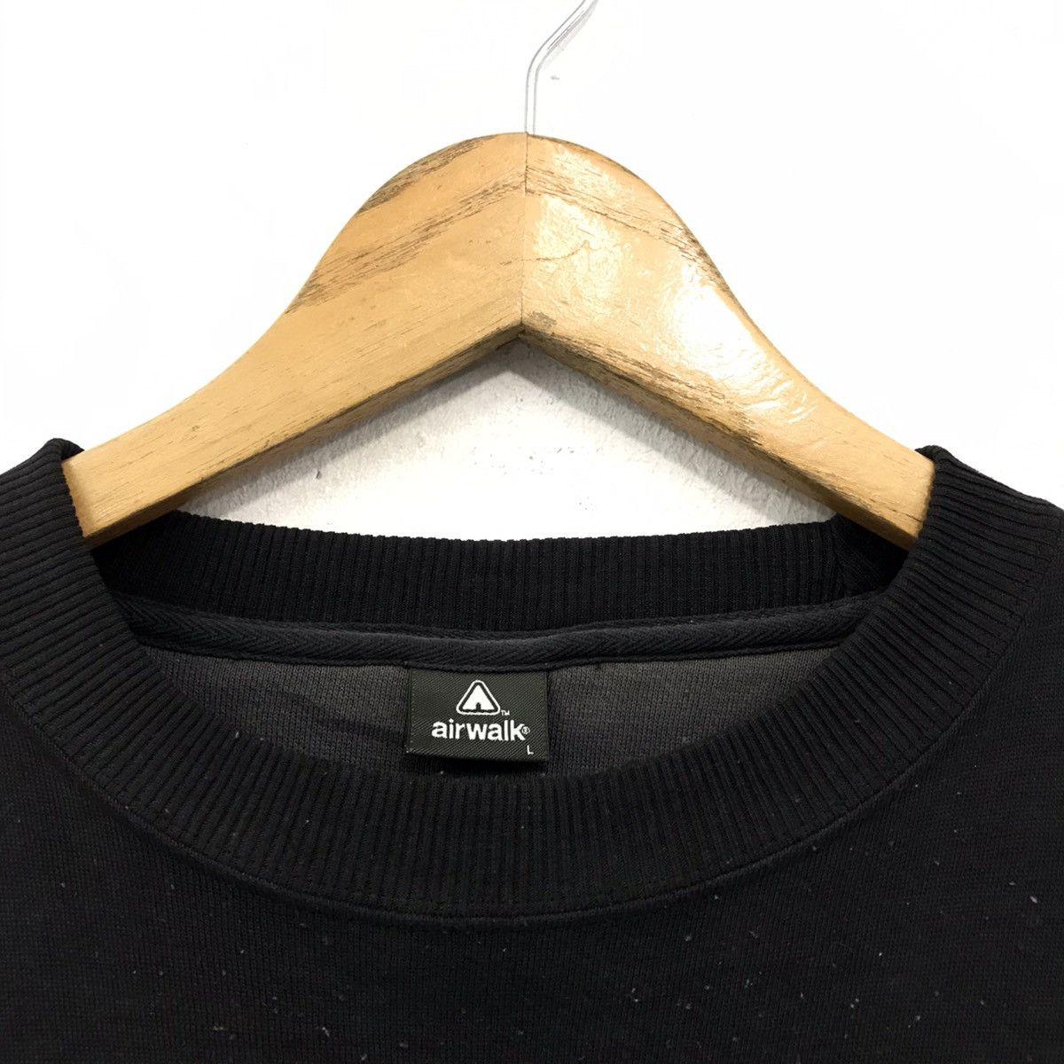 Airwalk × Vintage AIRWALK Sweatshirt Crewneck AIRWALK Authentic Boardwear Size US M / EU 48-50 / 2 - 6 Thumbnail