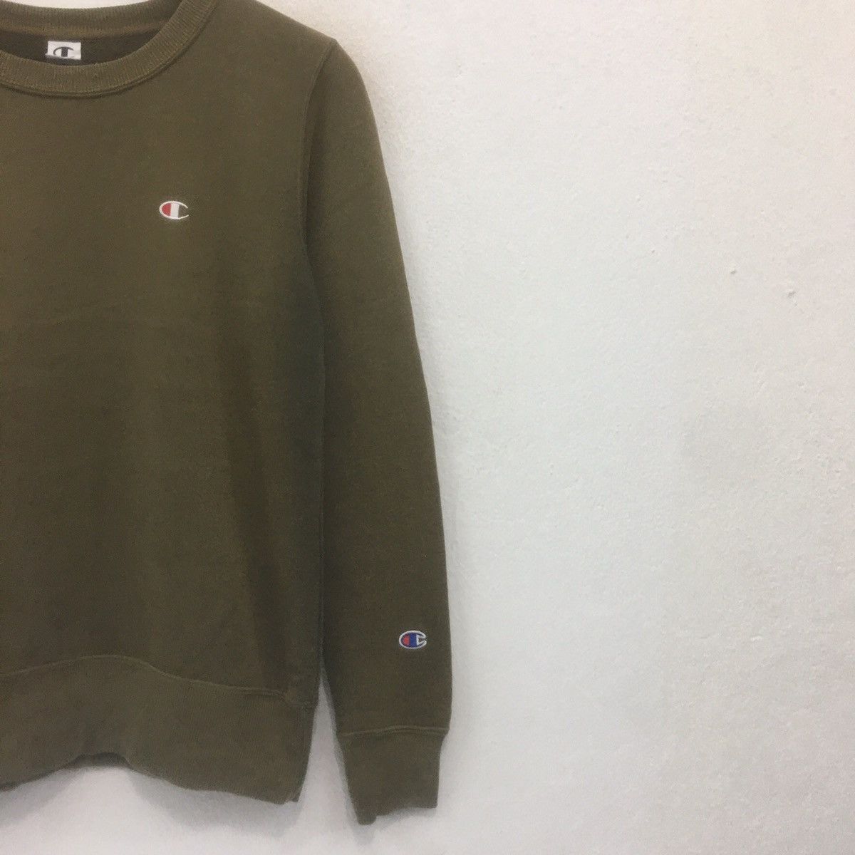 Champion × Vintage Vintage Champion Embroidery Logo Sweatshirt Crewneck Size US S / EU 44-46 / 1 - 3 Thumbnail
