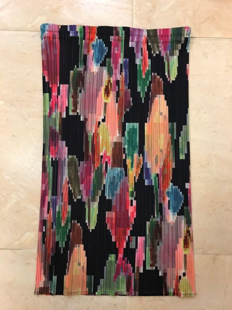 Pleats Please Issey Miyake Pleats Please Issey Miyake multicolor skirt Size 27" / US 4 / IT 40 - 1 Thumbnail