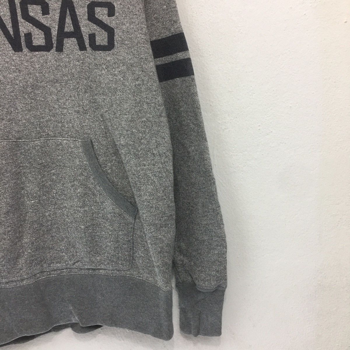 American Apparel × Vintage Kansas Sweatshirt Hoodies Big Logo Spellout Kansas Sweater Size US M / EU 48-50 / 2 - 4 Thumbnail