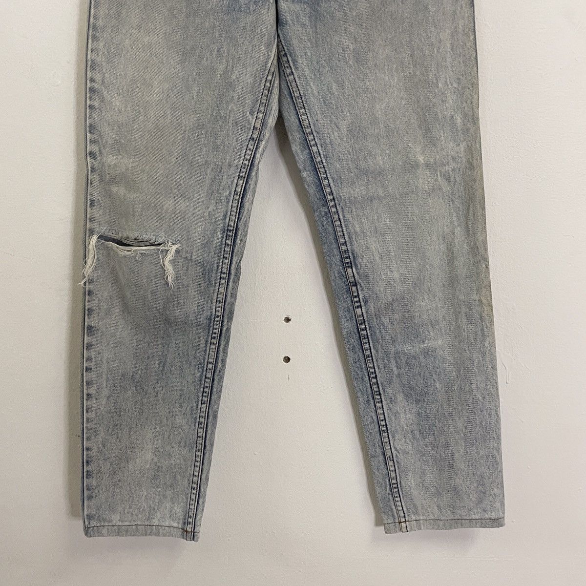Levi's Vintage Levis Distressed Denim Jeans Size US 28 / EU 44 - 4 Thumbnail