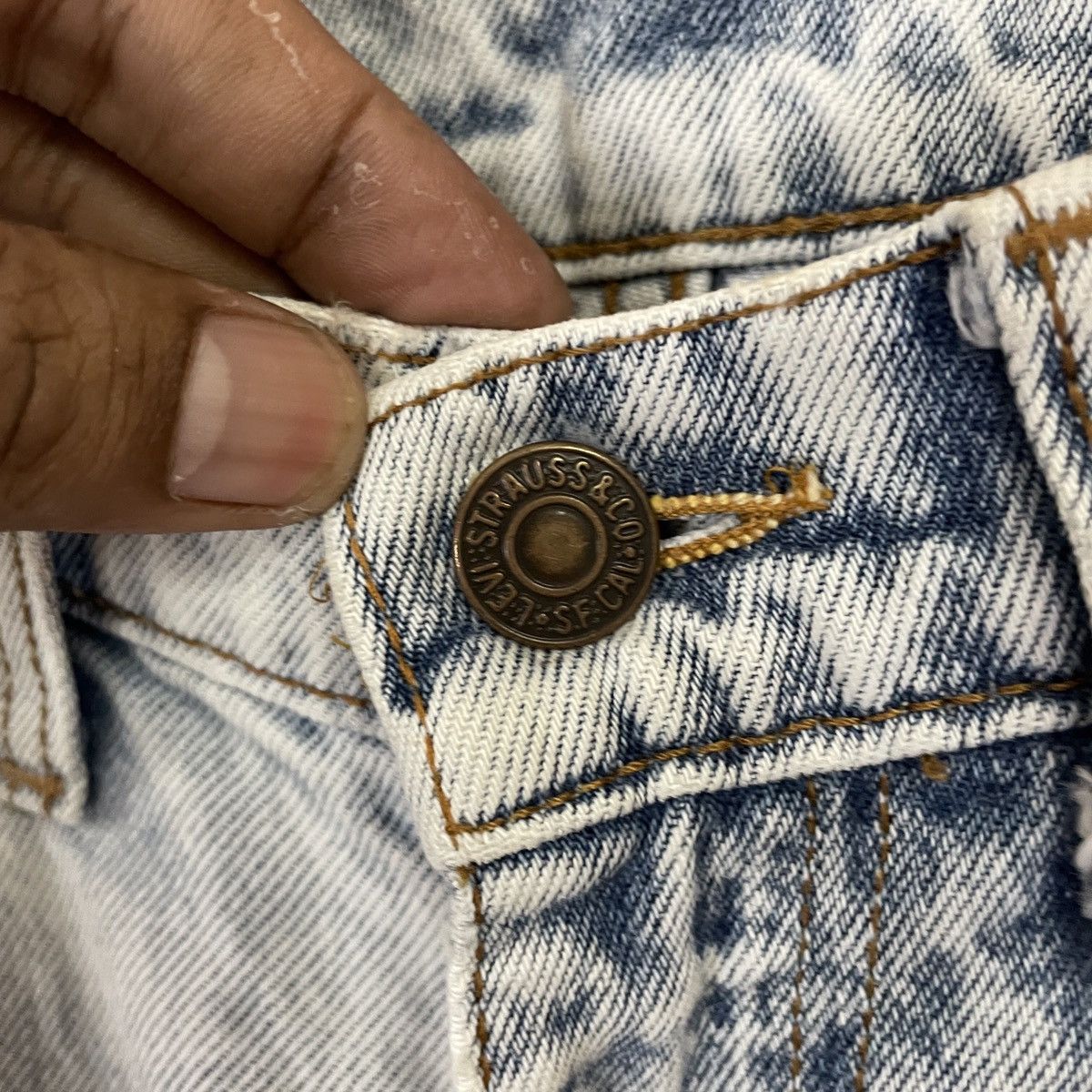 Levi's Vintage Levis Distressed Denim Jeans Size US 28 / EU 44 - 5 Thumbnail