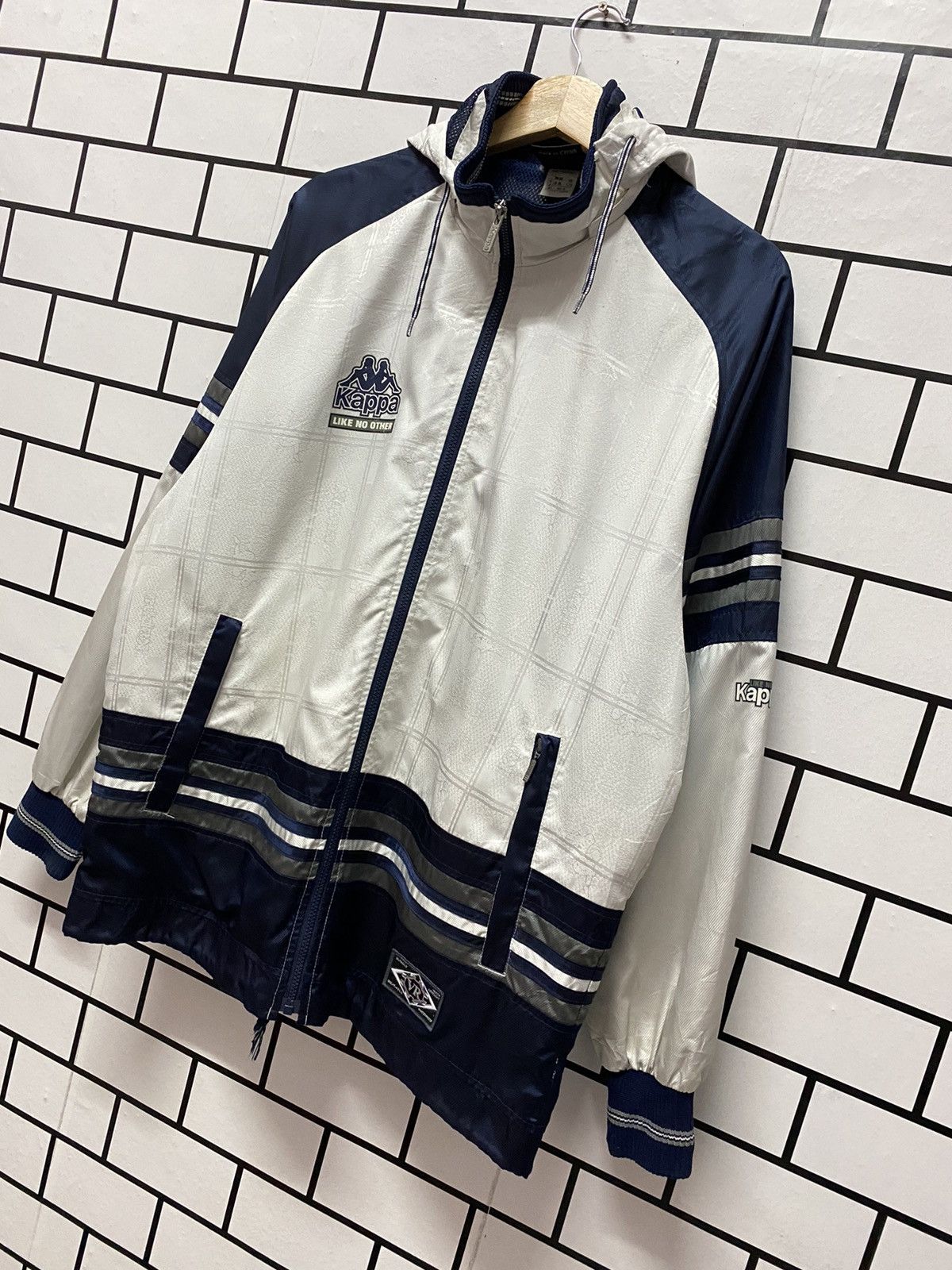 Kappa × Vintage Vintage 90’s Kappa Big Logo Windbreaker Waterproof Jacket Size US L / EU 52-54 / 3 - 10 Thumbnail