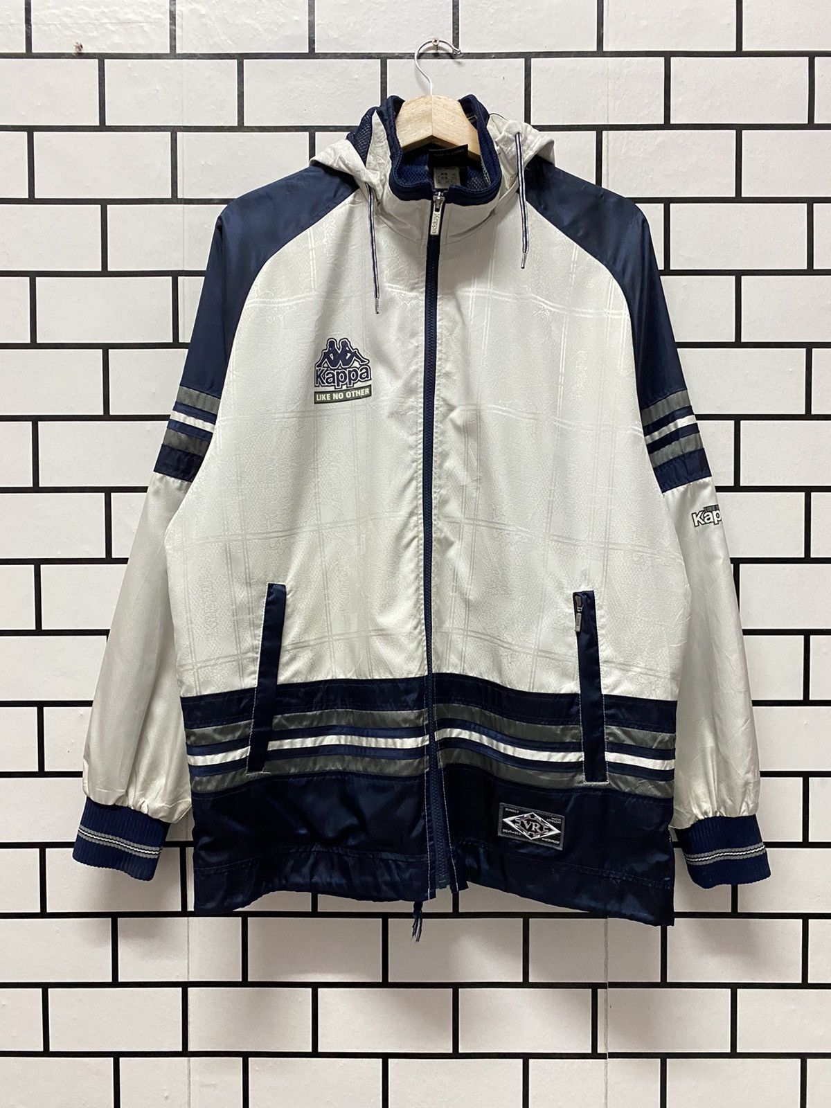 Kappa × Vintage Vintage 90’s Kappa Big Logo Windbreaker Waterproof Jacket Size US L / EU 52-54 / 3 - 2 Thumbnail