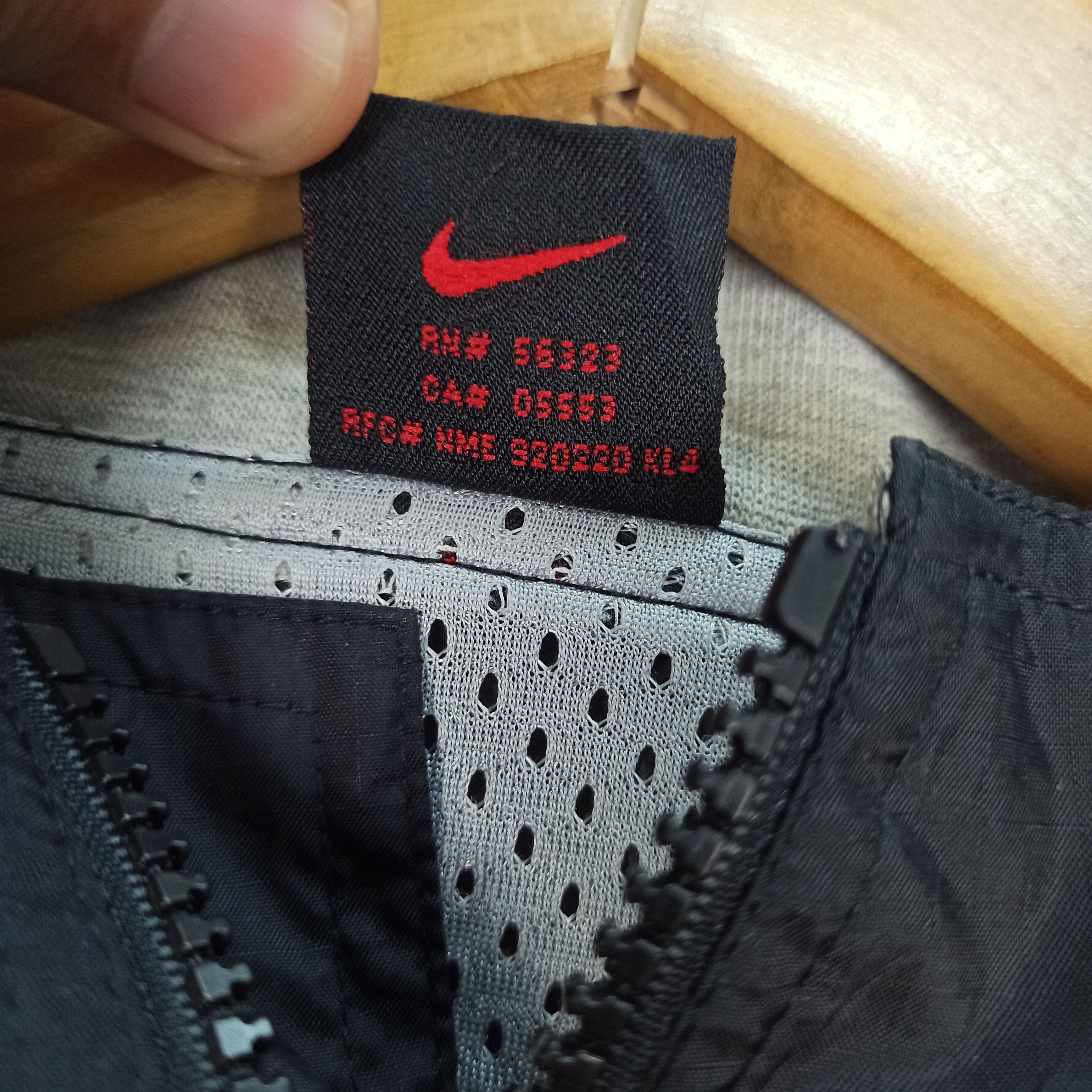 Nike 🔥Vintage🔥 Nike Jacket for Kids Size US S / EU 44-46 / 1 - 8 Thumbnail