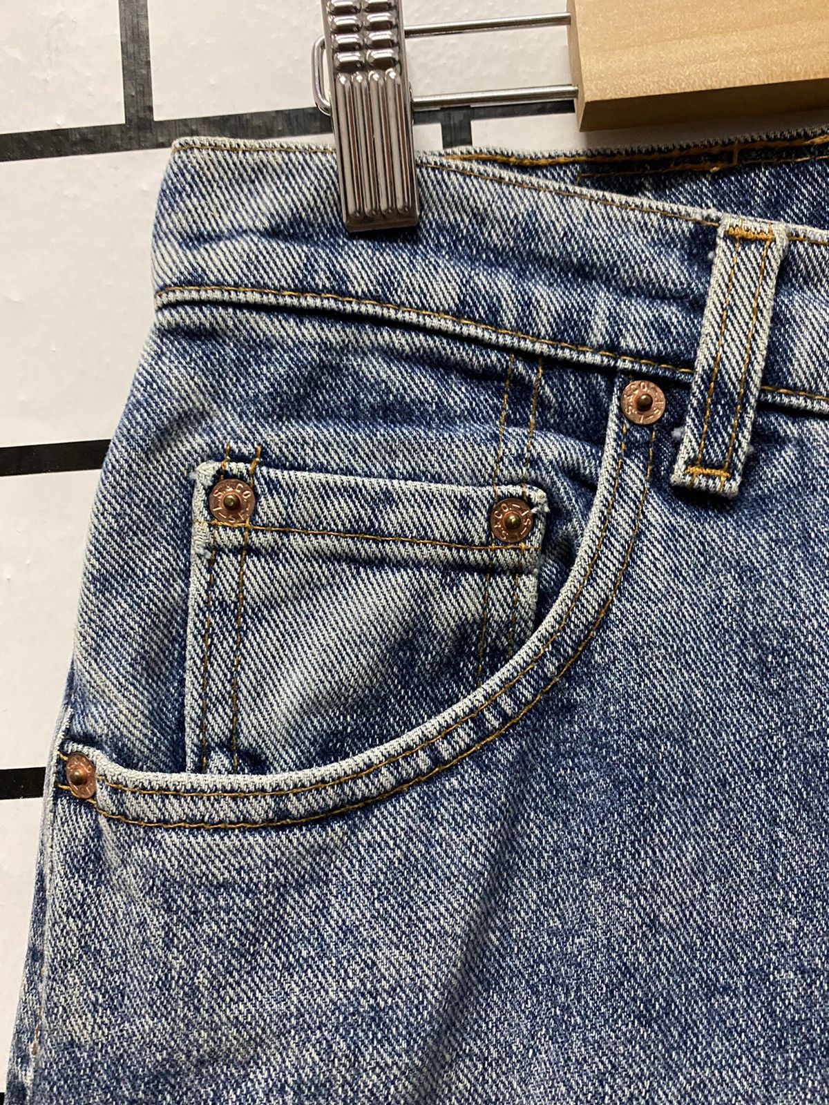 Levi's × Vintage Vintage Levis 560 Light Blue Stonewash Made in USA 30X32 Size US 30 / EU 46 - 9 Thumbnail