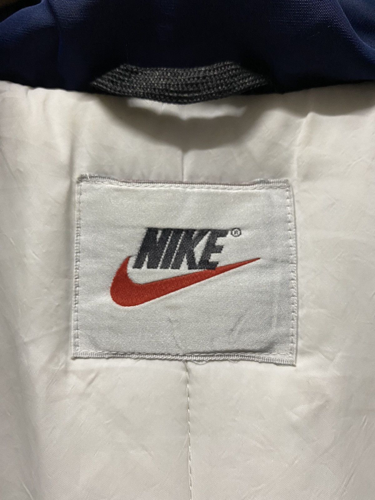 Nike × Vintage Vintage 90’s Nike Spell Out Embroidery quilt down jacket Size US L / EU 52-54 / 3 - 14 Thumbnail
