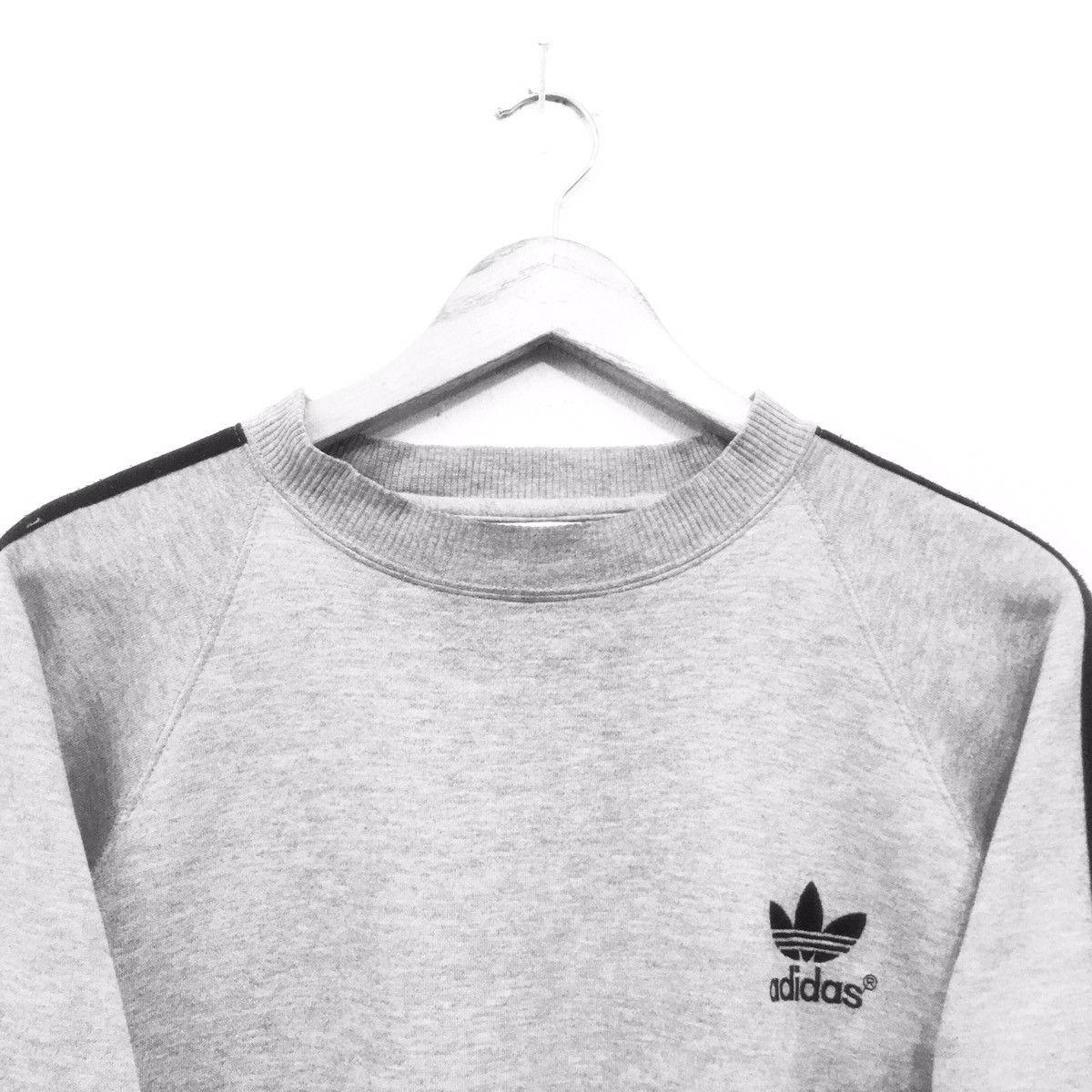 Adidas × Vintage Vintage Adidas Stripes Sweatshirt Crewneck Embroidery Logo Size US M / EU 48-50 / 2 - 2 Thumbnail