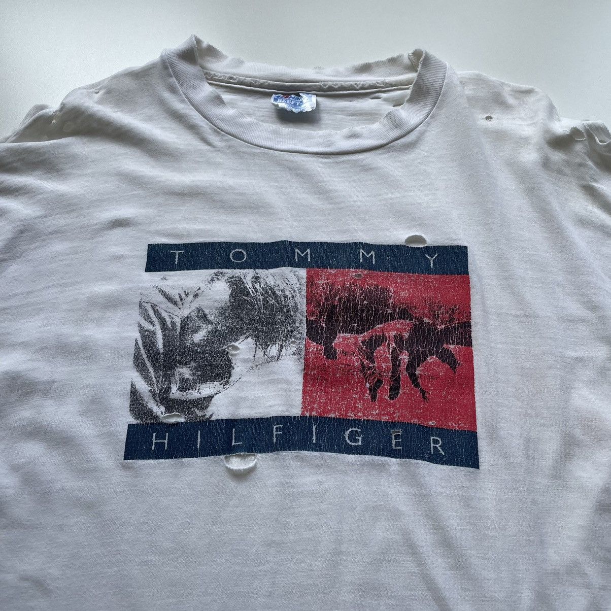 image of Vintage 90's Tommy Hilfiger Real American Graphic T Shirt in White, Men's (Size XL)