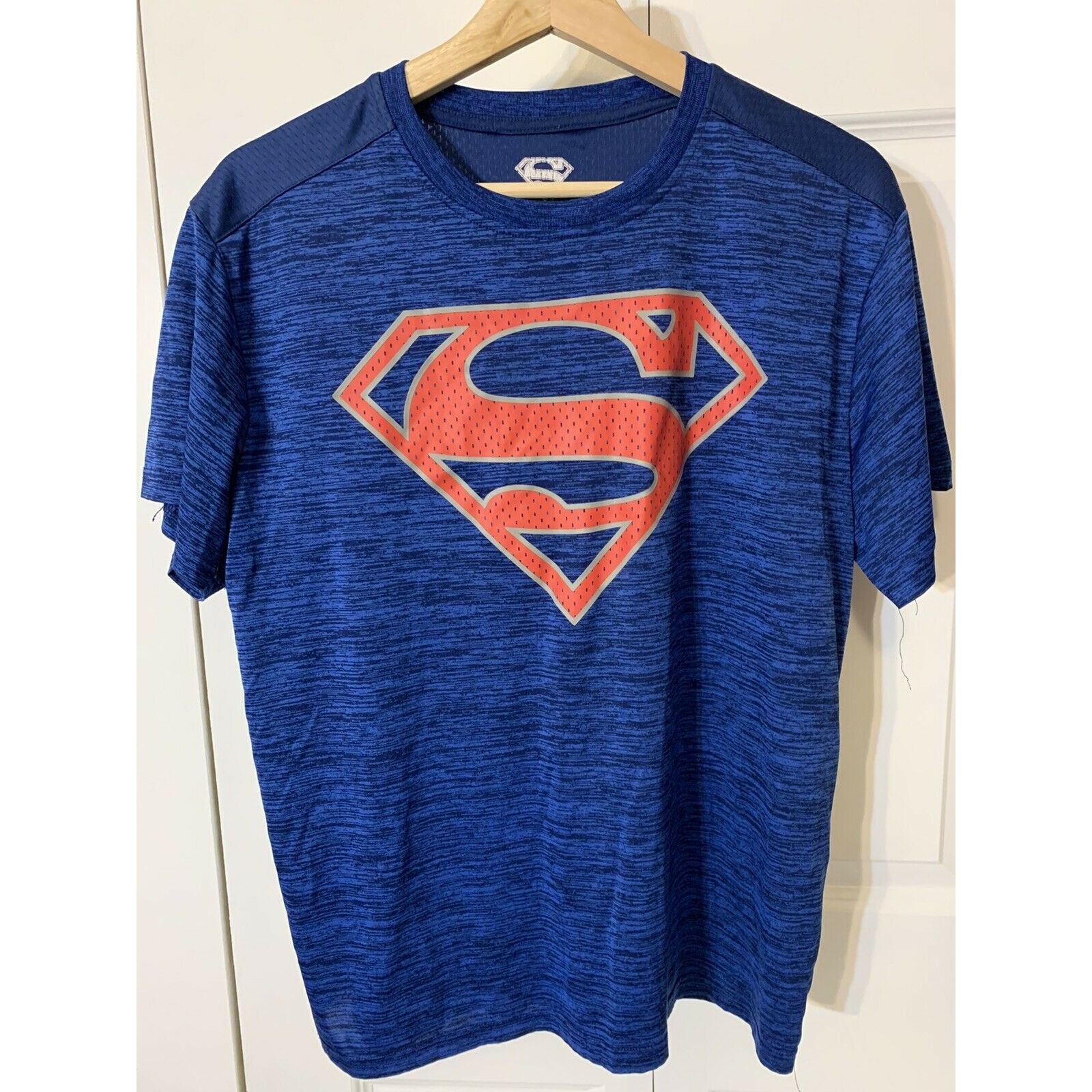 DC Comics Superman Blue Red T-shirt Short Sleeve Sz M Polyester Size US M / EU 48-50 / 2 - 1 Thumbnail