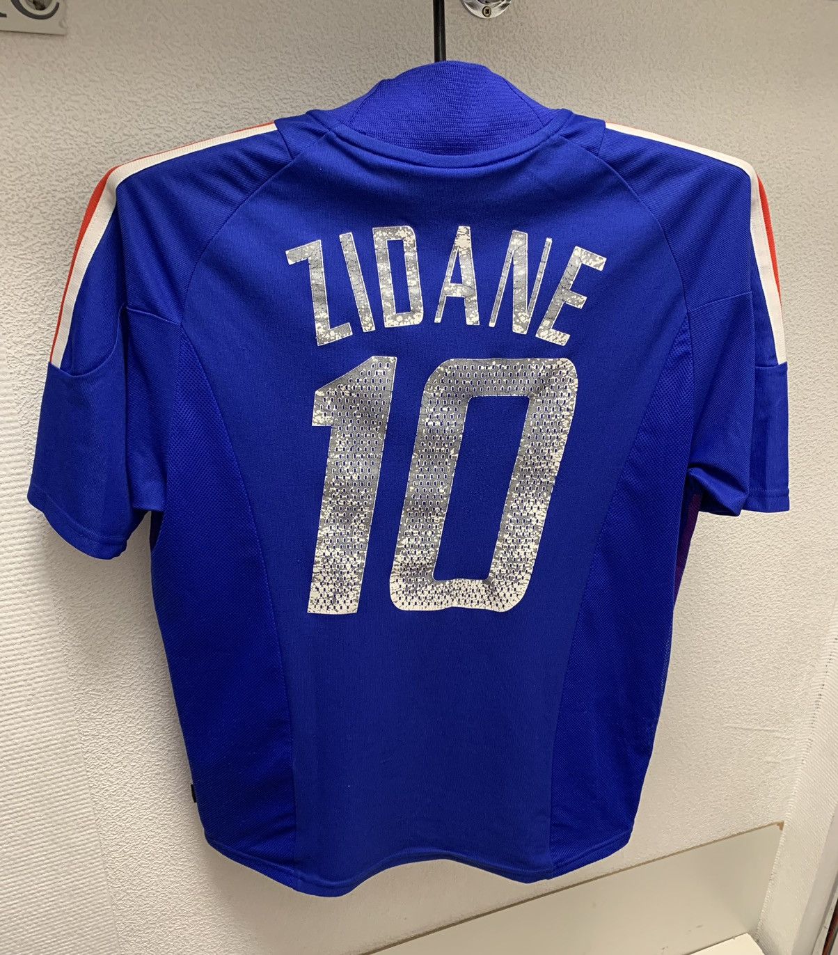 Adidas × Vintage Zidane 10 France Adidas vintage soccer jersey M-L 2002 2004 Size US M / EU 48-50 / 2 - 1 Thumbnail