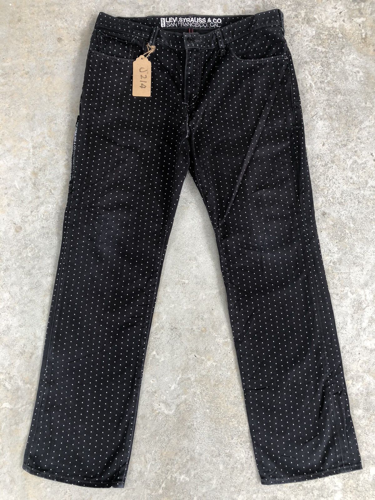 image of Distressed Denim x Levis Levi’S 502 Polka Dot Distressed Jeans Straight Cut in Black (Size 35)