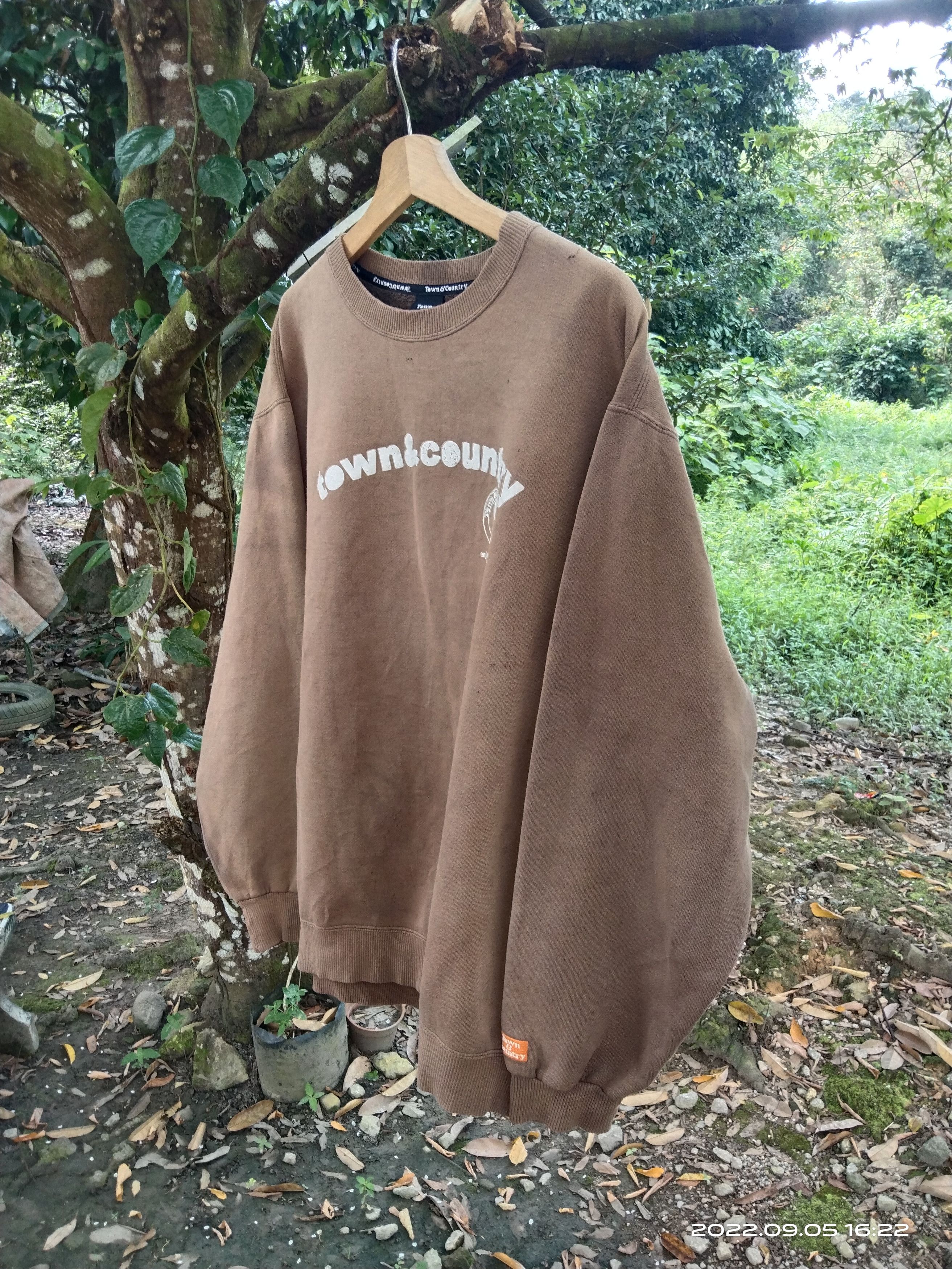 Vintage THRASH SUN FADED TOWN & CONTRY SWEATSHIRT Size US XL / EU 56 / 4 - 1 Thumbnail