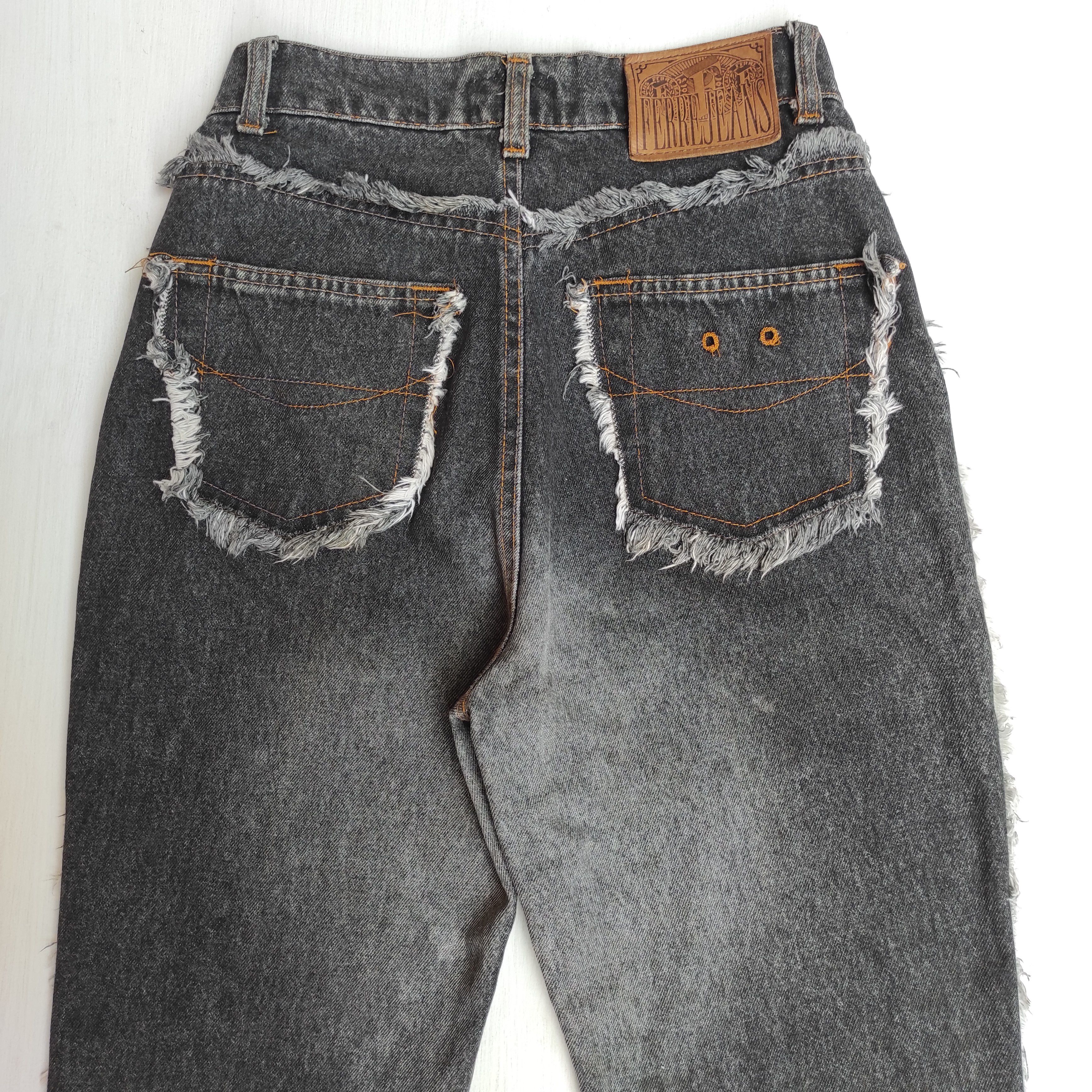 Gianfranco Ferre × Vintage Vintage Ferre Jeans made in Italy nice design Size 26" / US 2 / IT 38 - 13 Thumbnail