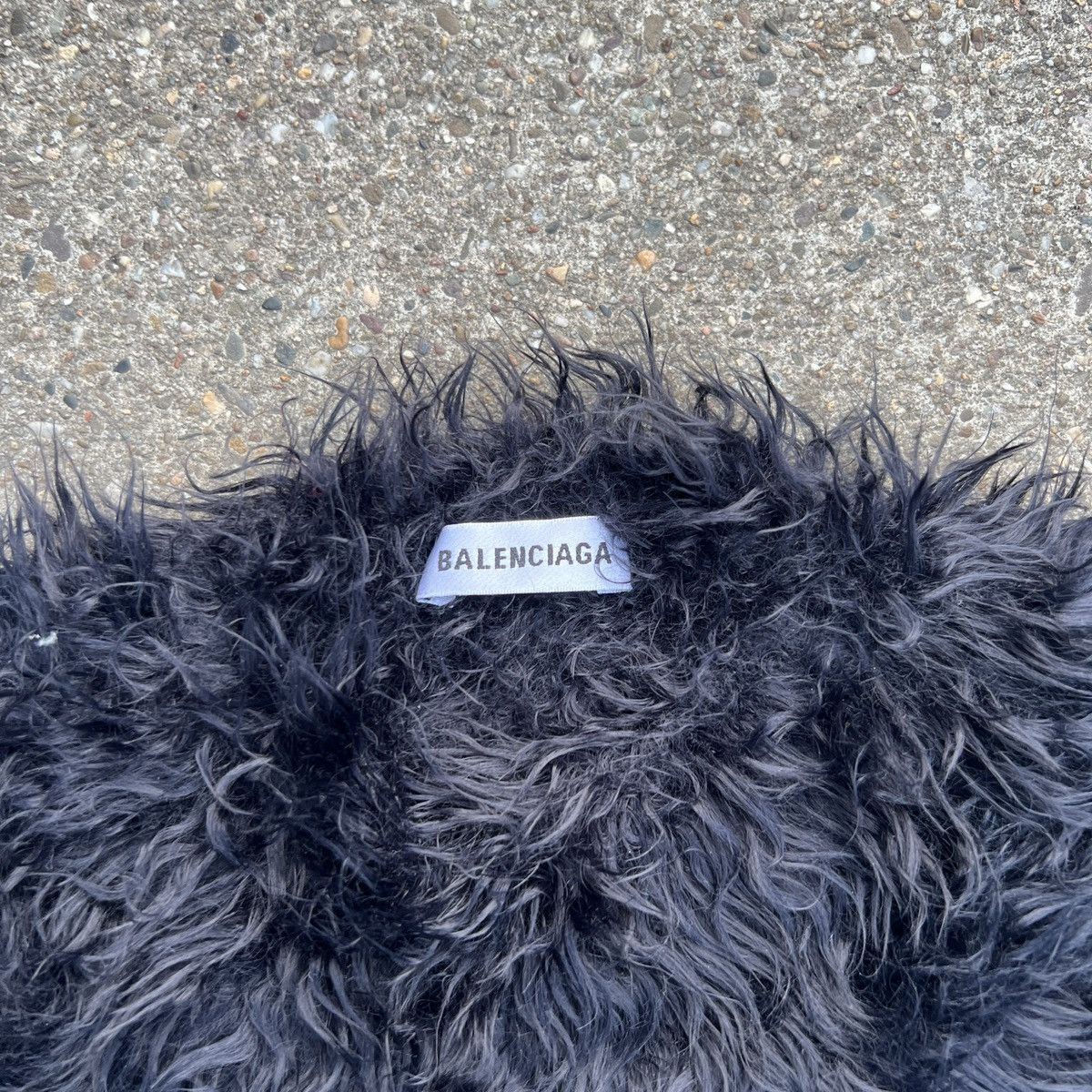 Balenciaga A/W 18 Faux Fur Sweater Size US S / EU 44-46 / 1 - 4 Thumbnail