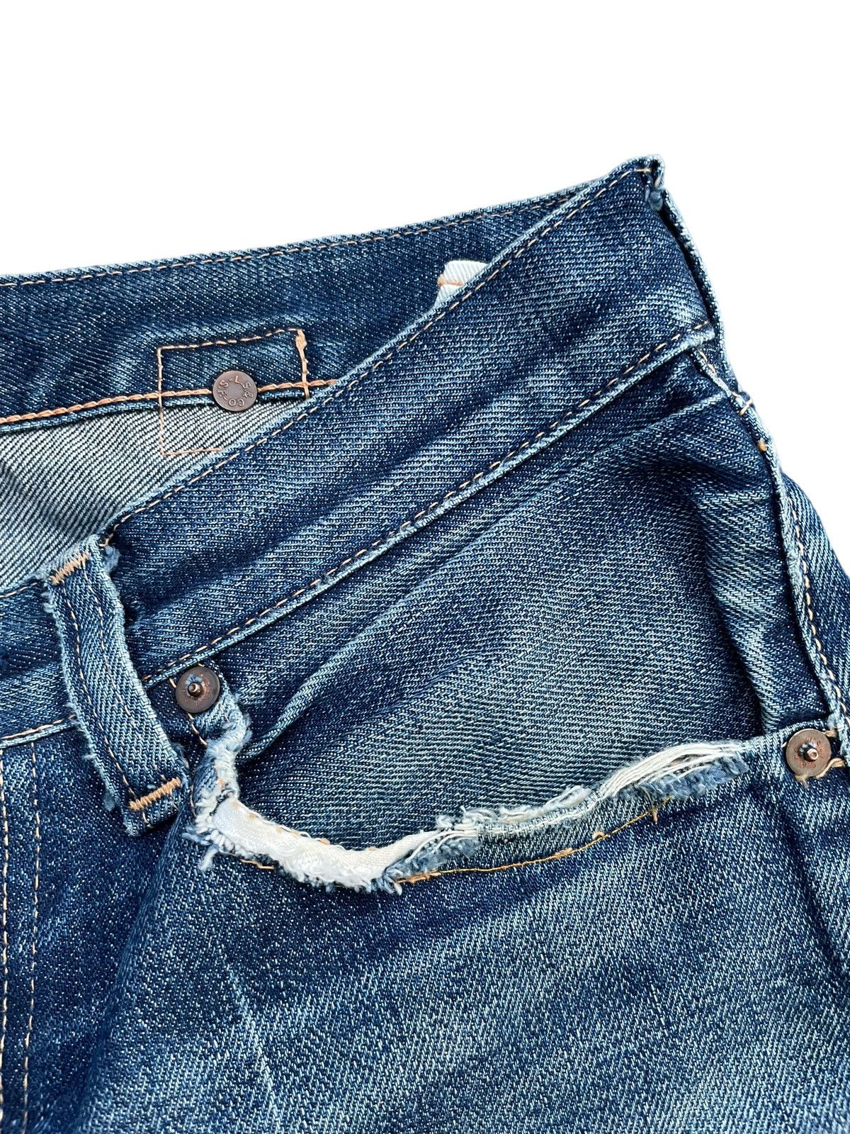 Levi's Vintage 2004 Levis 501 XX E 1937 Model Selvedge Distresed Size US 32 / EU 48 - 7 Thumbnail