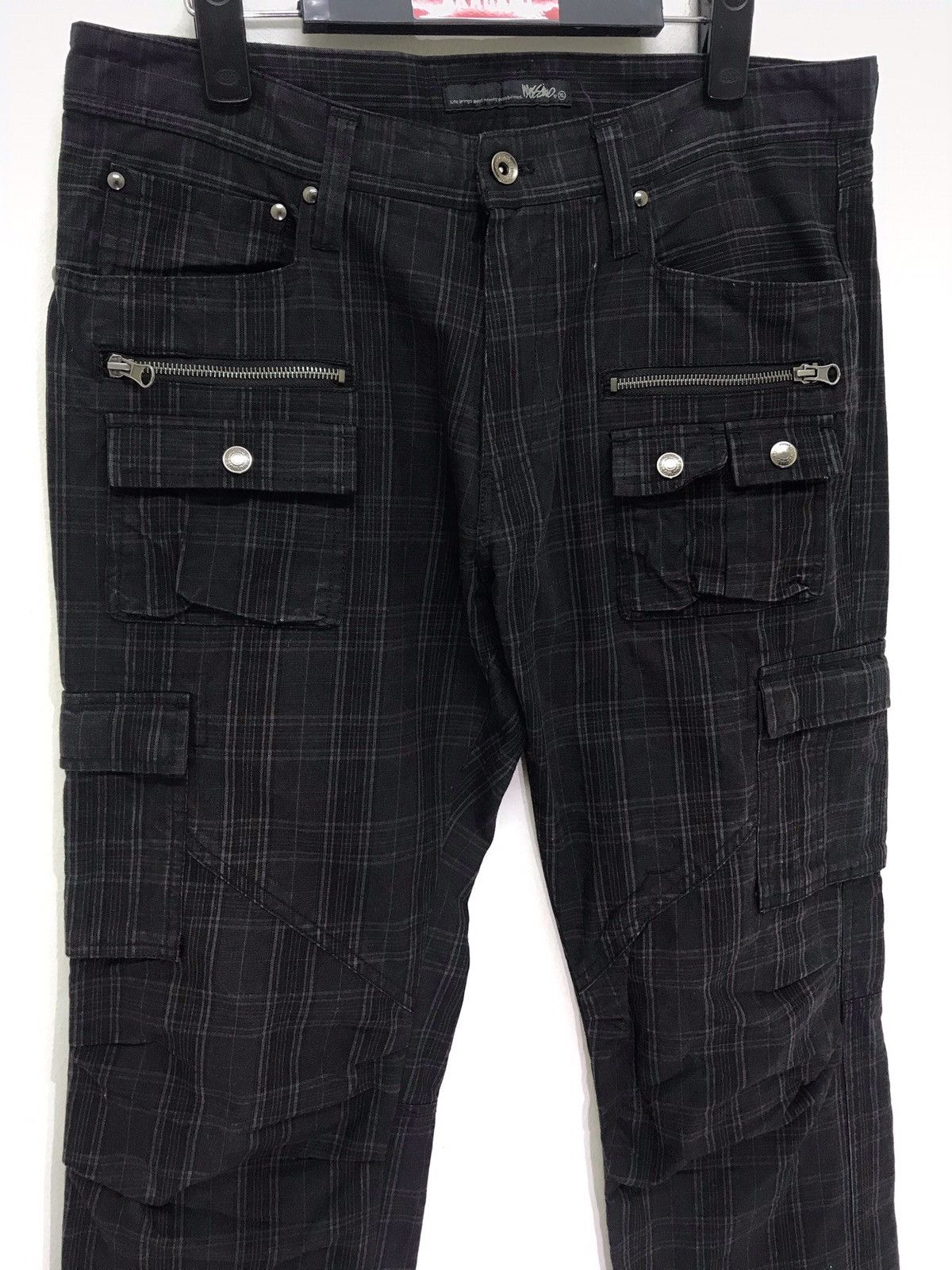 Mossimo Mossimo Cargo Bush Pant Dark Plaid Regular Size US 33 - 1 Thumbnail