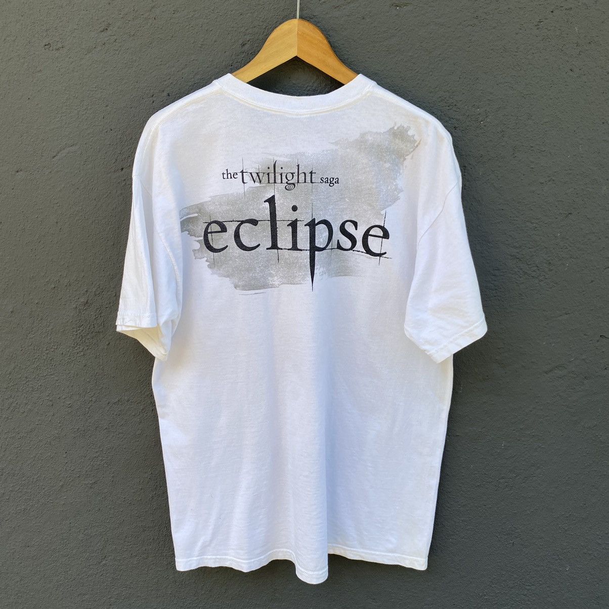 Vintage Vintage Y2K The Twilight Saga Eclipse Movie ERD GRUNGE TEE Size US L / EU 52-54 / 3 - 2 Thumbnail