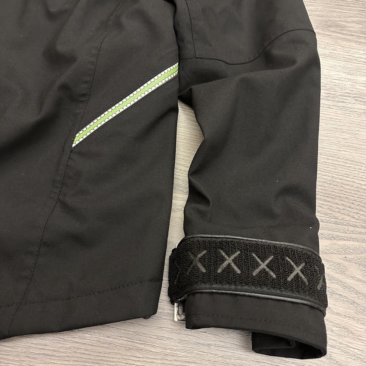 Kaws Kaws Original Fake Windstopper Gore-Tex Jacket Chompers XX Size US L / EU 52-54 / 3 - 15 Thumbnail