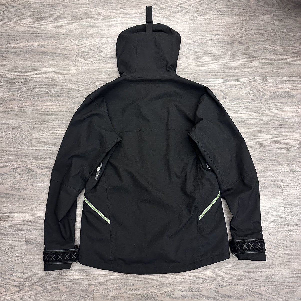 Kaws Kaws Original Fake Windstopper Gore-Tex Jacket Chompers XX Size US L / EU 52-54 / 3 - 14 Thumbnail