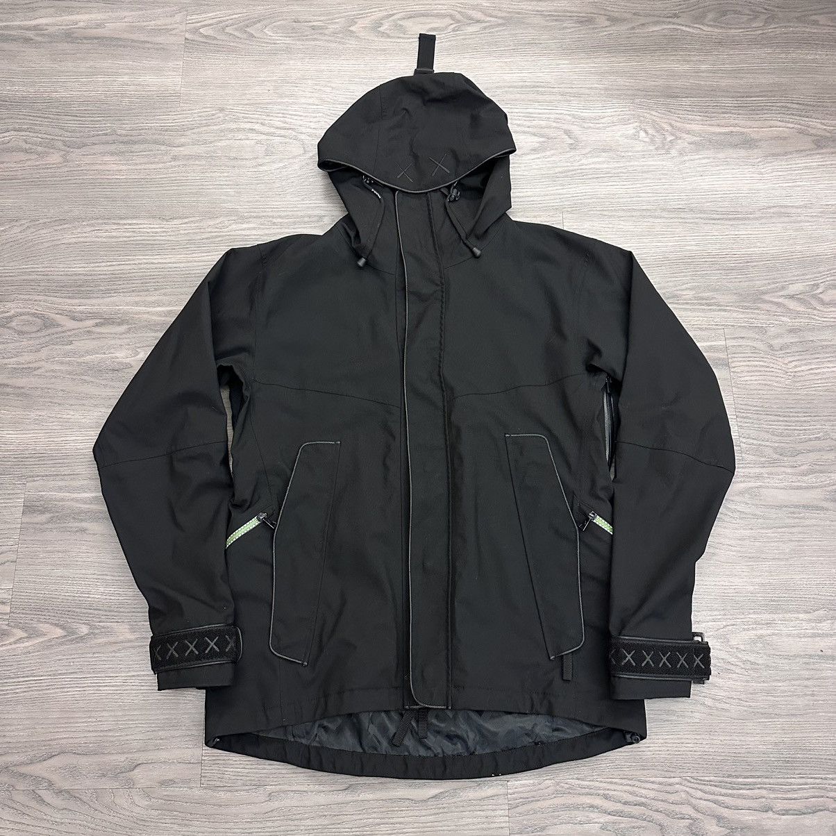 Original Fake Kaws Original Fake Windstopper Gore-Tex Jacket ...